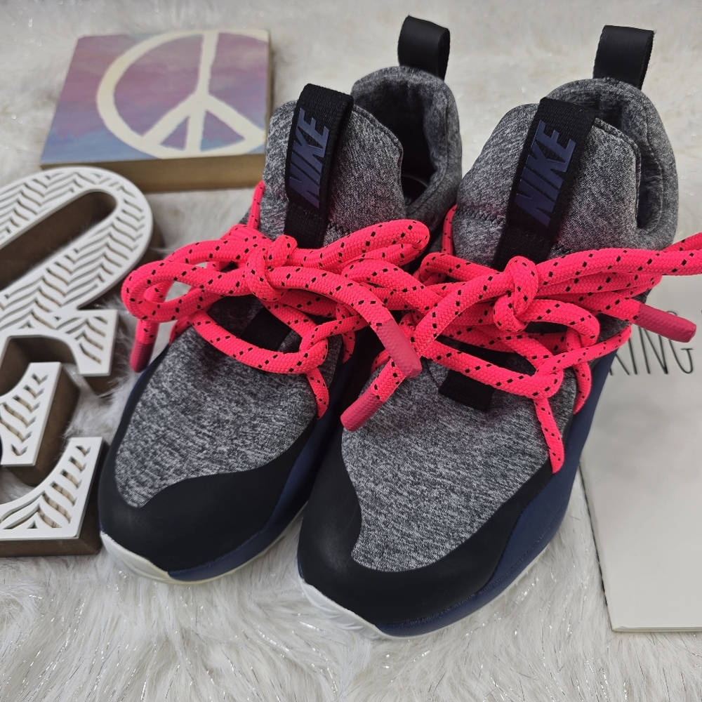 Nike City Loop Sneakers